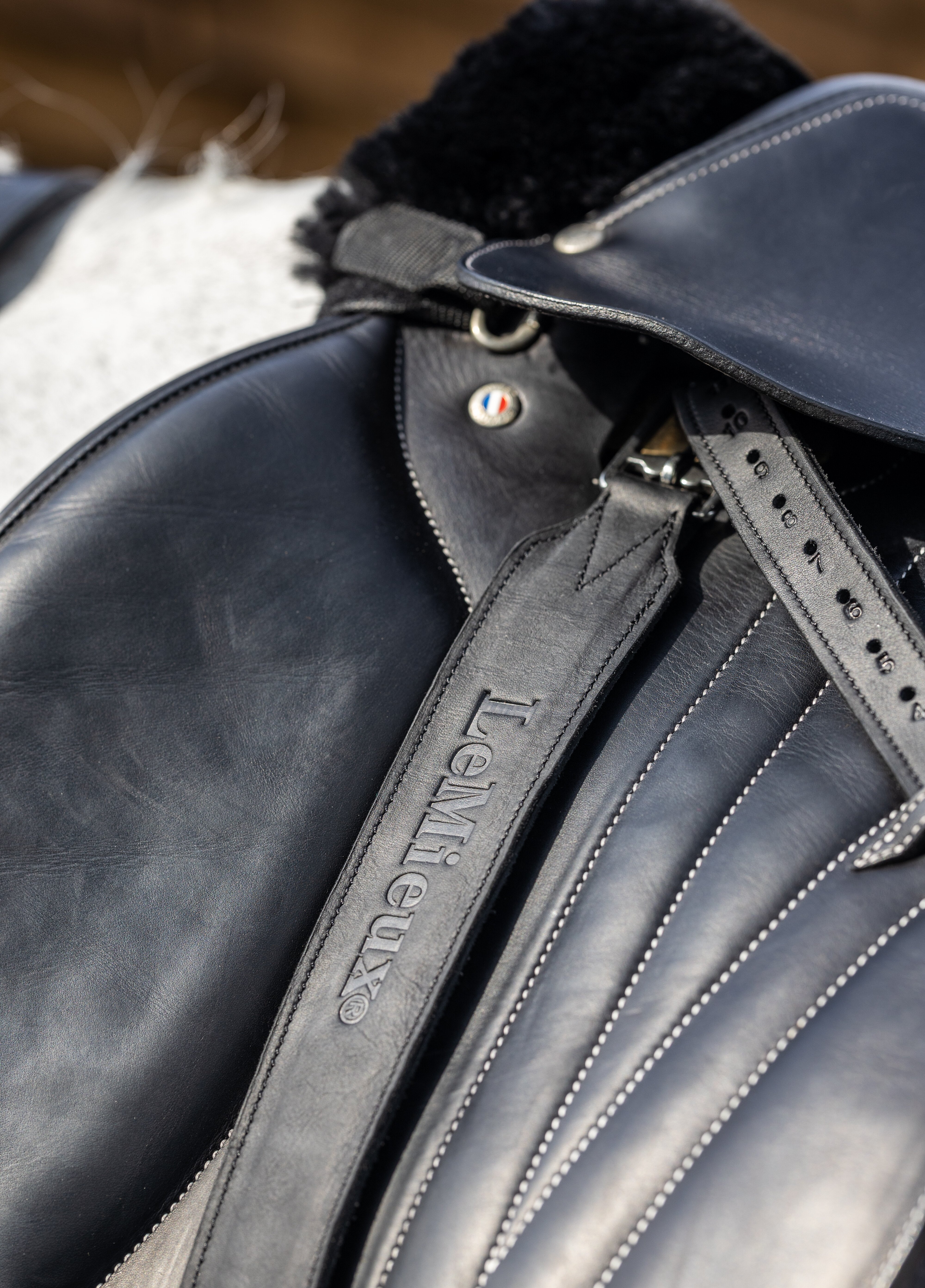 LeMieux Vector Stirrup Leathers – Oiled Leather With Nylon Core For Comfort & Stability, No Stretch Design