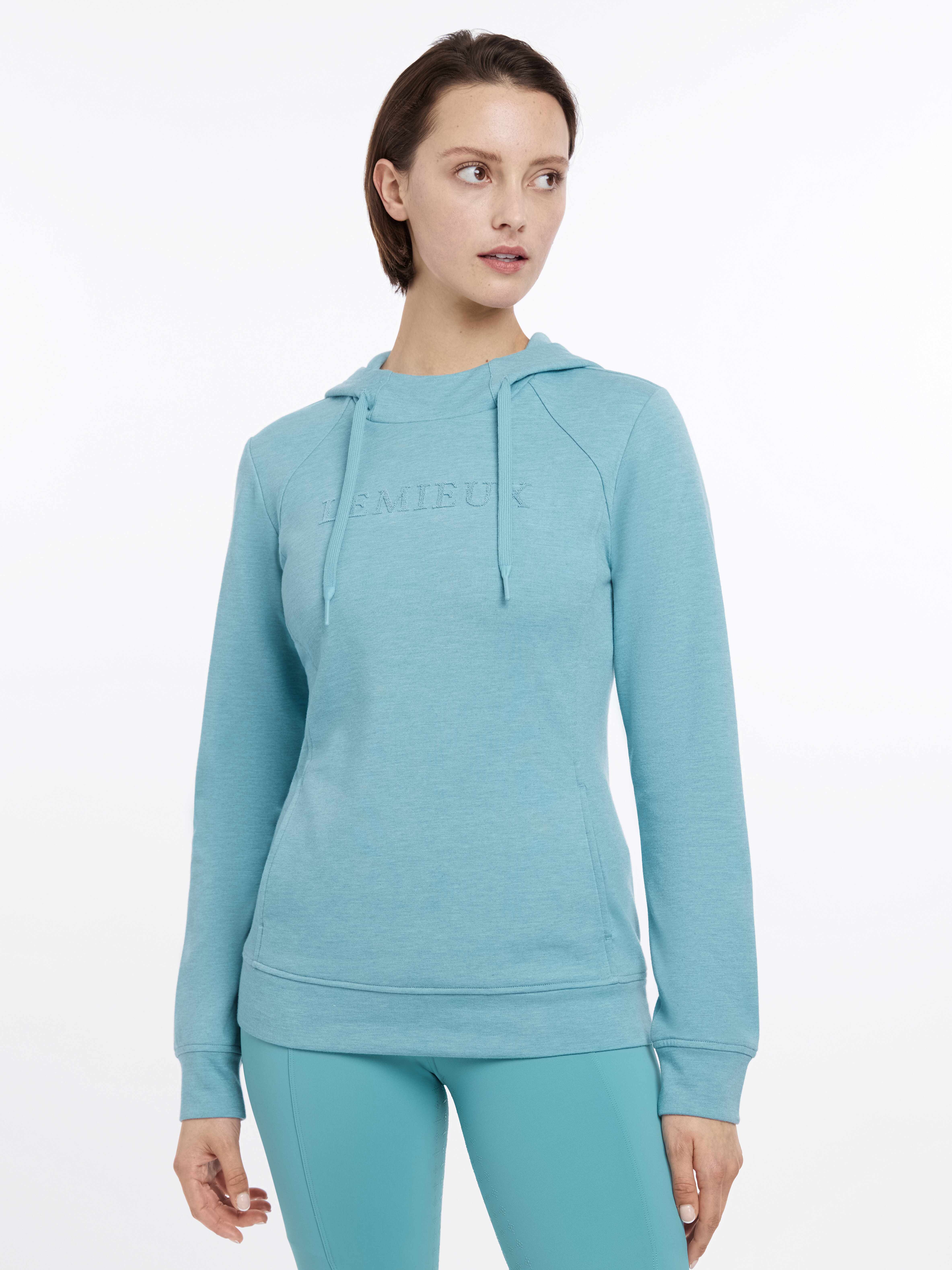 Breathtaking Martha Clothing Line Background Photography Breathtaking Martha Clothing Line Background Photography