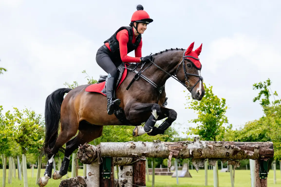 Chapeau Lemieux Rouge Piment – Soie – Neuf Avec Défaut ?