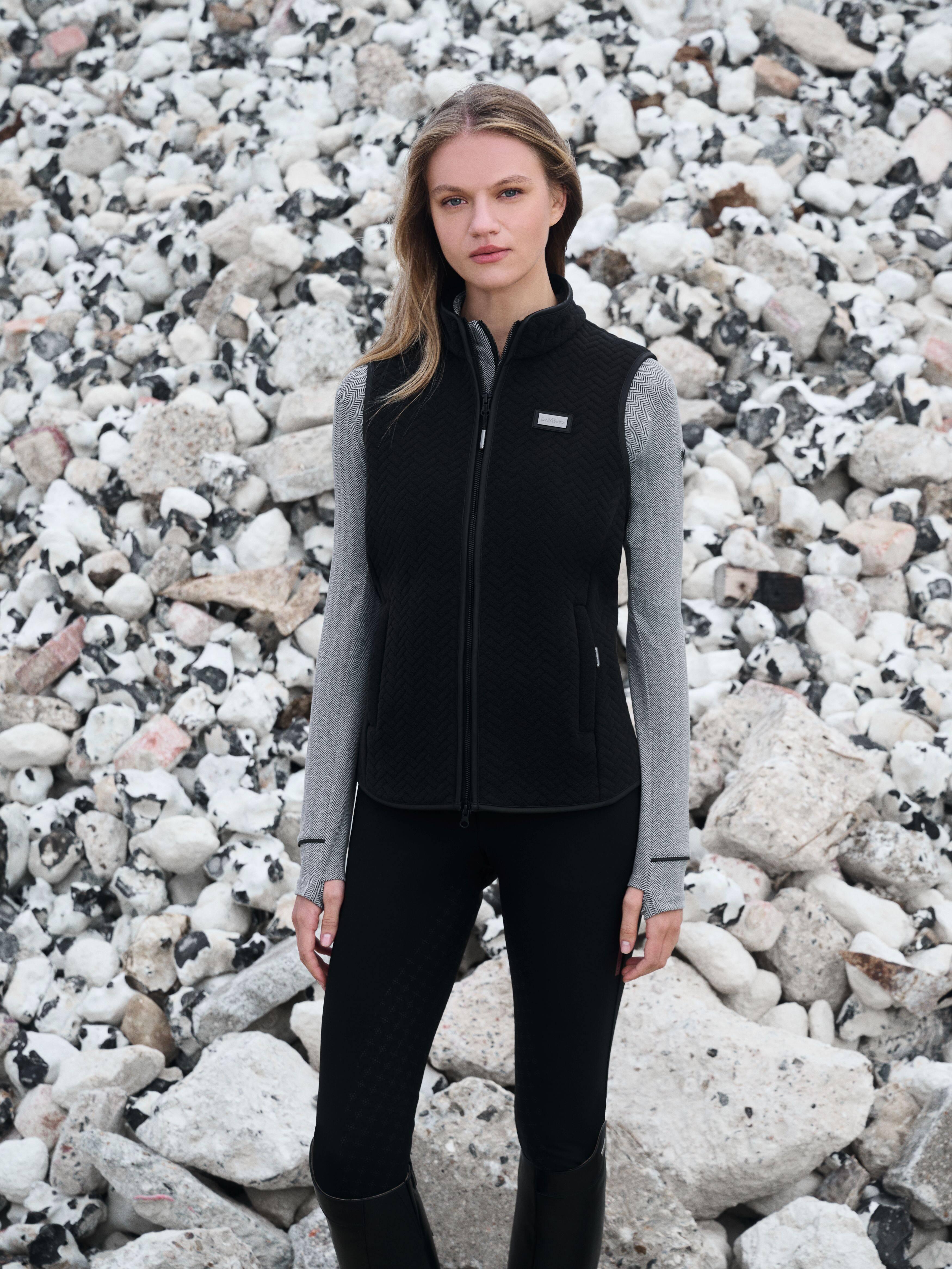 Aspen Herringbone Fleece Gilet Black Clothing
